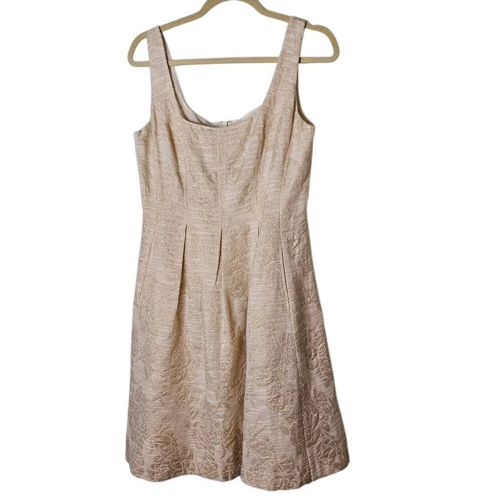 Nine West champagne cocktail dress. Size 8.